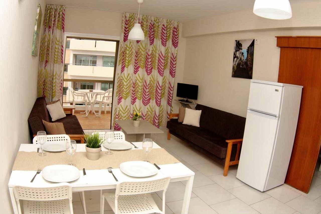 Staycentral Larnaca Exterior foto