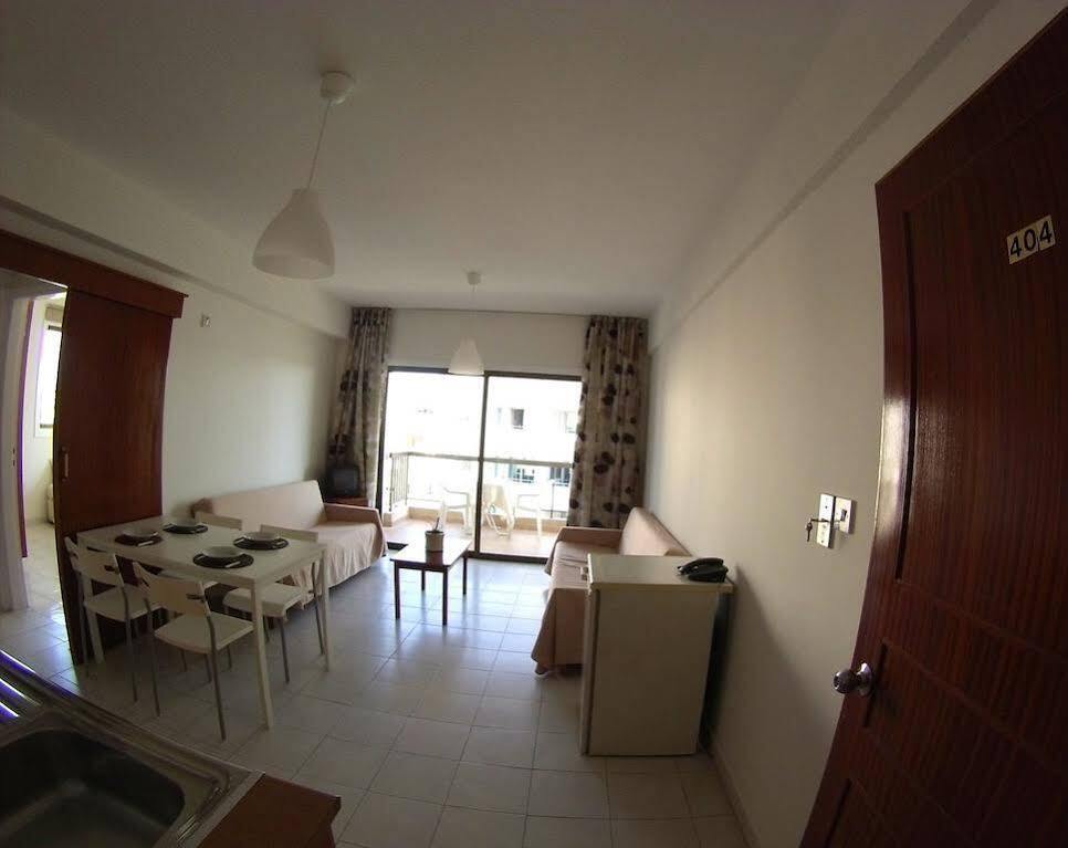 Staycentral Larnaca Exterior foto